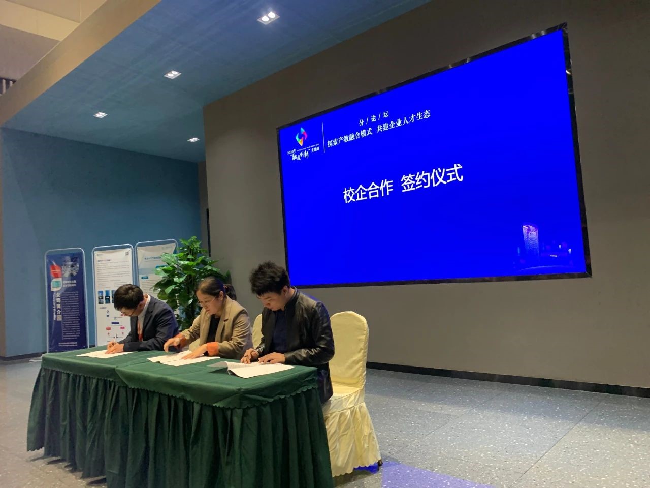 5f71935930479.jpg 5f71935930479.jpg